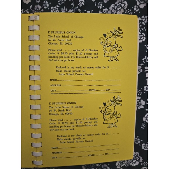 E. PLURIBUS ONION Chicago Latin School Parent Council 1976 Vtg Spiral Cook Book - Picture 11 of 12